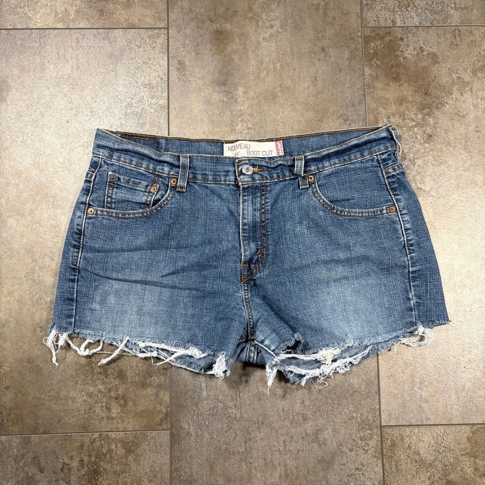 VTG Y2K Levi’s 515 Nouveau Boot Cut Denim Cut Off Distressed Jorts